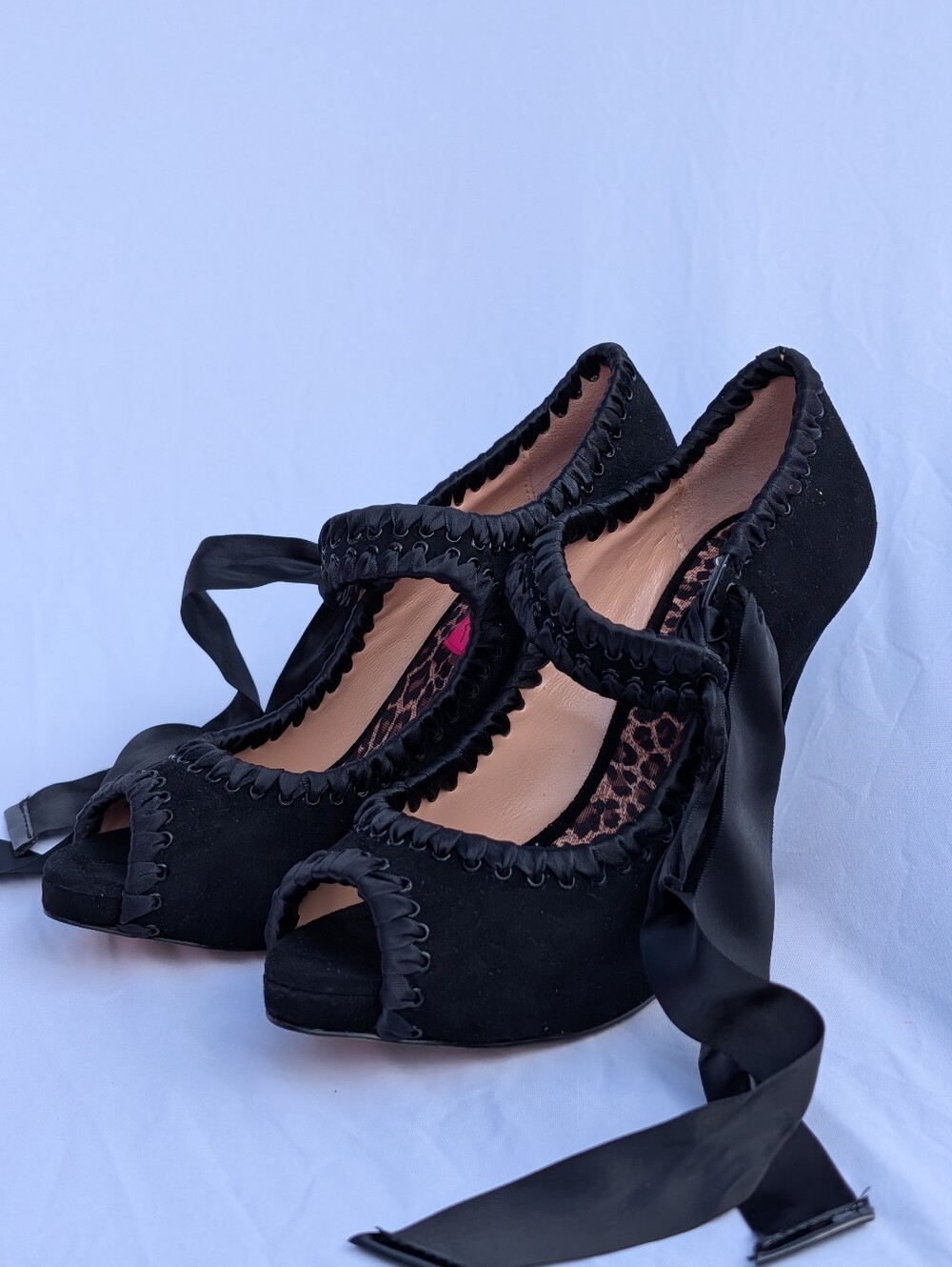 Vintage Betsey Johnson Calandra Black Bow Tie Heels